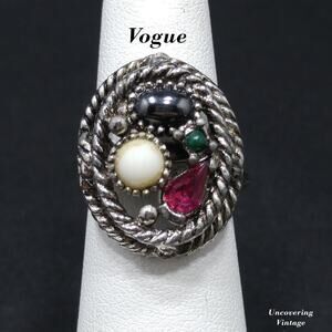 Vintage 1960s Vogue Cocktail Ring Red Green Hematite Glass Stones Adjustable